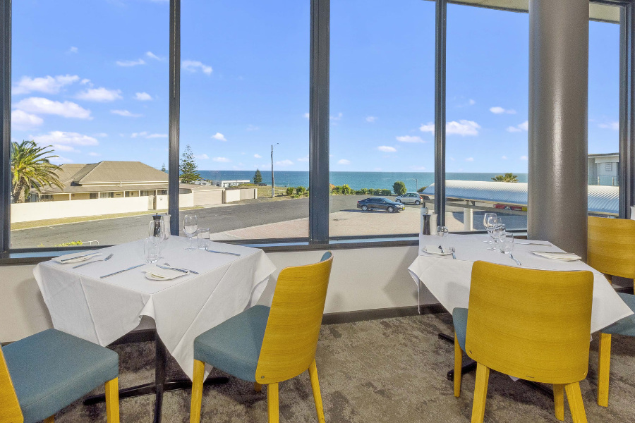 Basalt Restaurant Mantra Bunbury Dining Restaurant in Bunbury