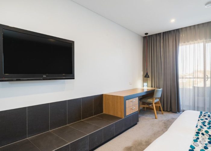 Deluxe-with-King-Bed-6