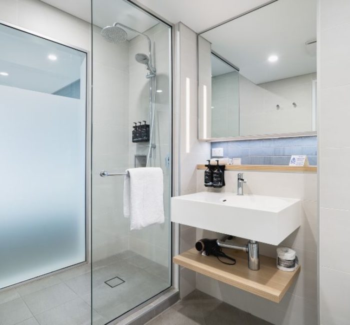 Executive-Room-with-King-Bed-and-Ocean-View-12