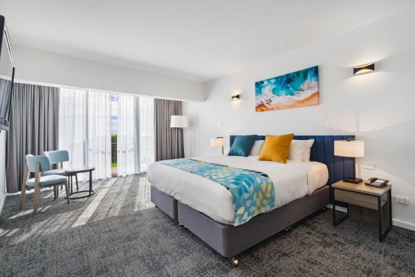 Executive-Room-with-King-Bed-and-Ocean-View-18