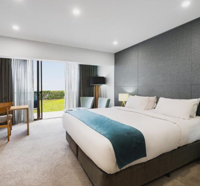 Executive-Room-with-King-Bed-and-Ocean-View-19