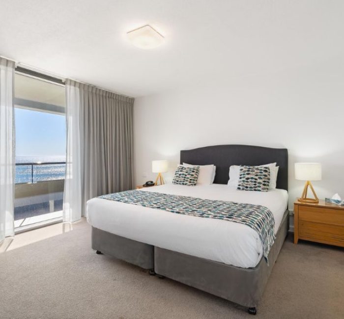 SUPERIOR-SUITE-WITH-KING-BED-AND-SOFA-OCEAN-VIEW-1